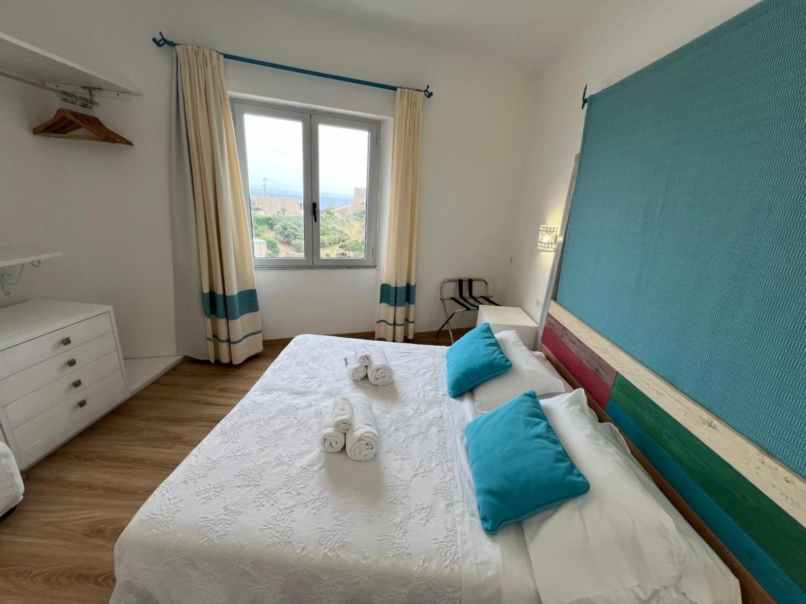 Hotel Da Cecco Санта-Тереза-Галлура Экстерьер фото